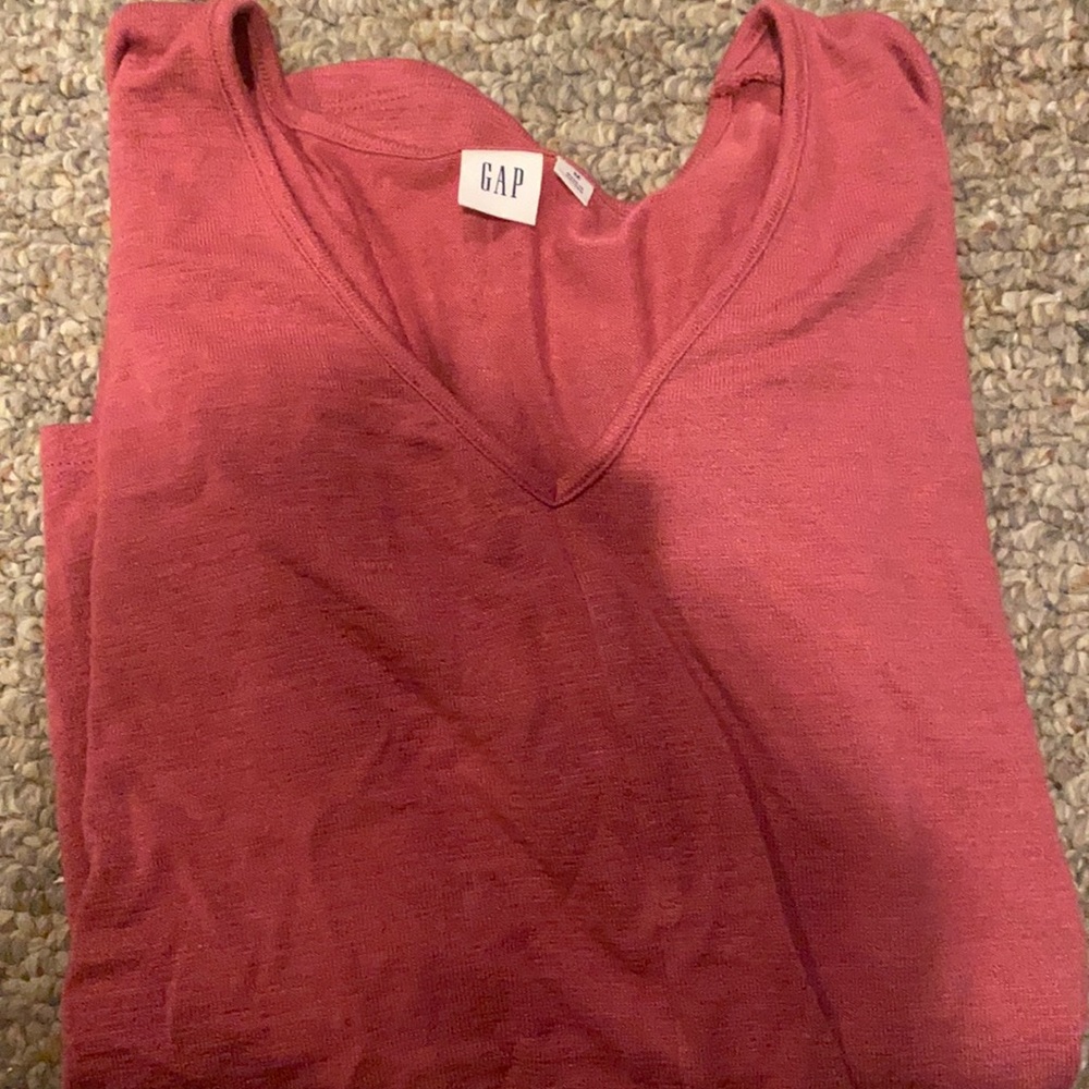 GAP shirt